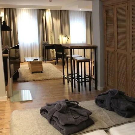 Aparthotel Stadt *